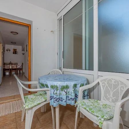 Apartment Dusanka Dramalj